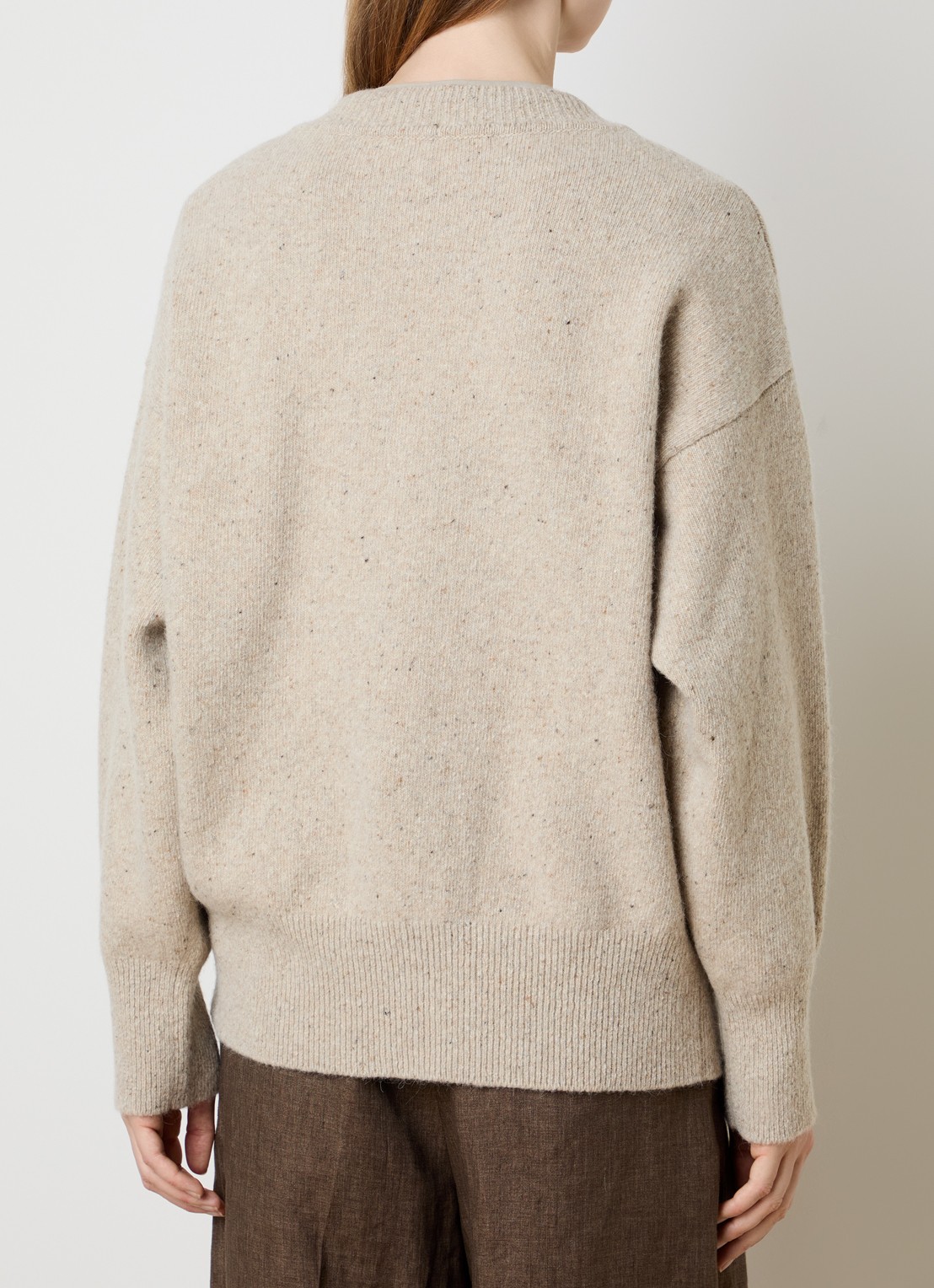 Róhe Classic grofgebreide oversized pullover in kasjmierblend met V-hals - achterkant 5 khaki