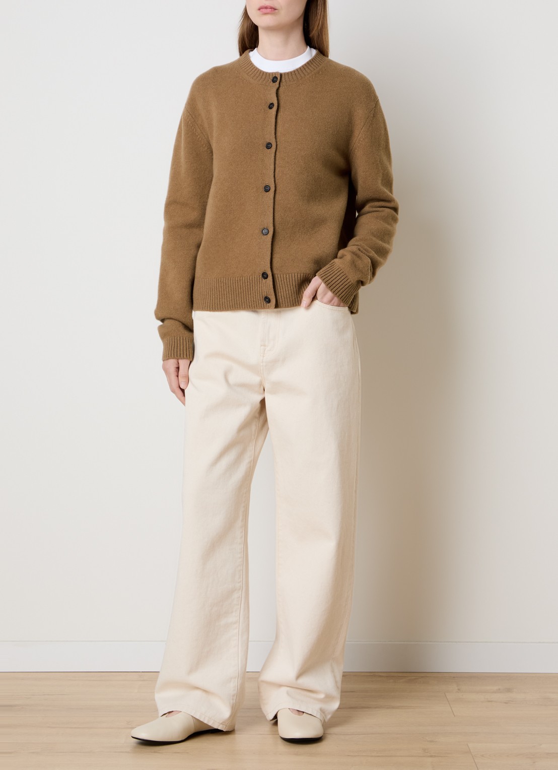 Róhe Fijngebreid vest in kasjmierblend - voorkant 2 camel