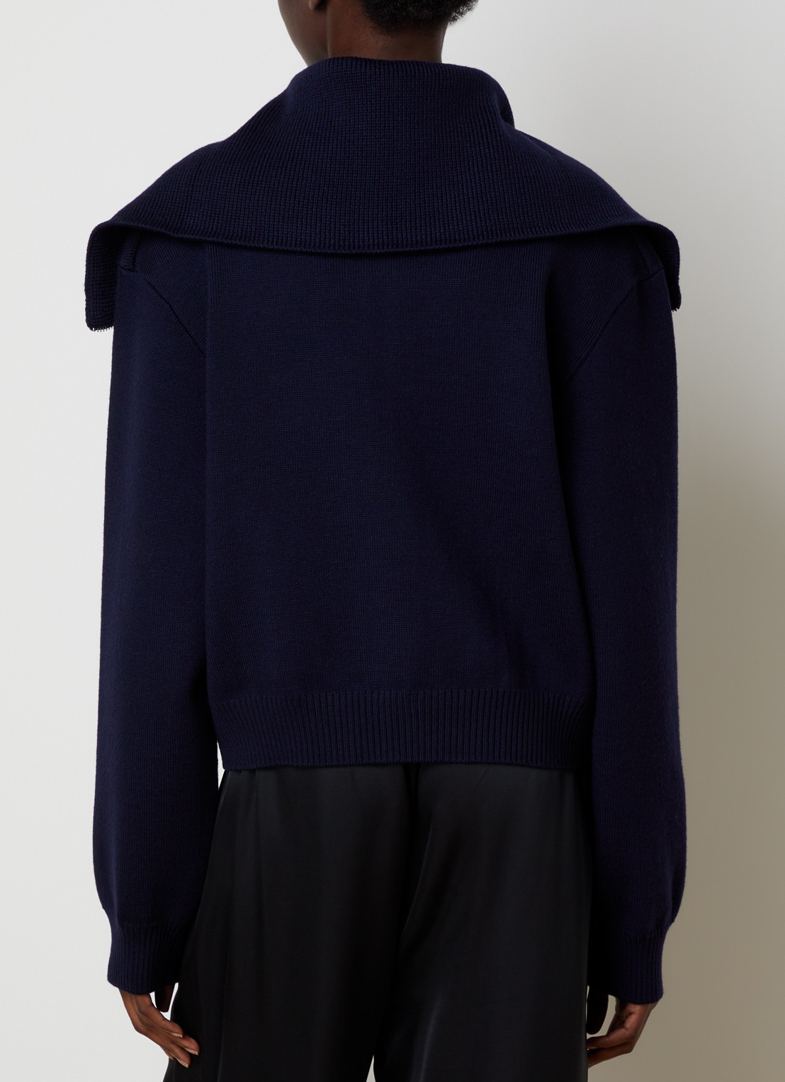 Róhe Grofgebreid vest van wol - achterkant donkerblauw