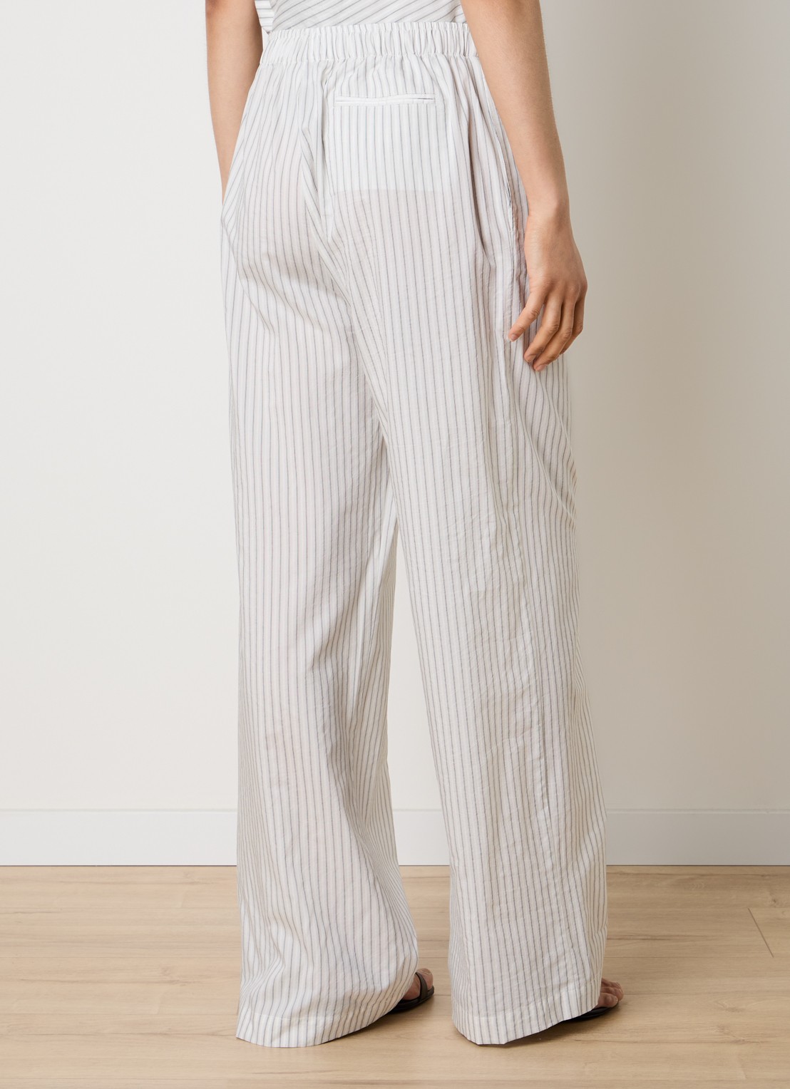 Róhe High waist wide fit broek in zijdeblend met streepprint - achterkant 5 gebroken wit