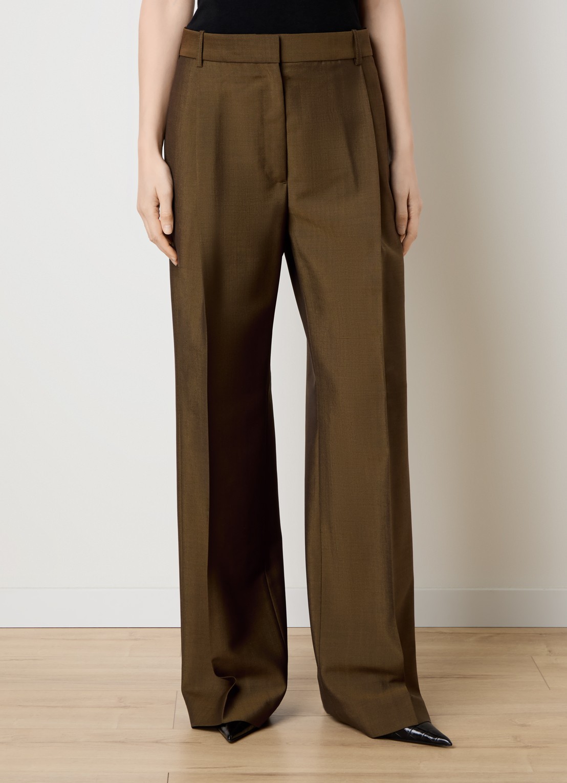 Róhe Mid waist straight fit pantalon in wolblend met persplooi - detail 2 roestbruin