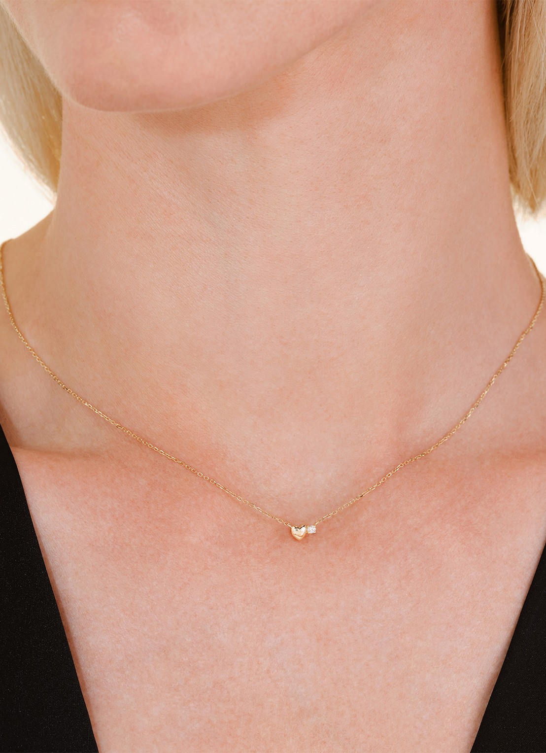 Rosefield Heart ketting van 14 karaat geelgoud - voorkant 2 goud
