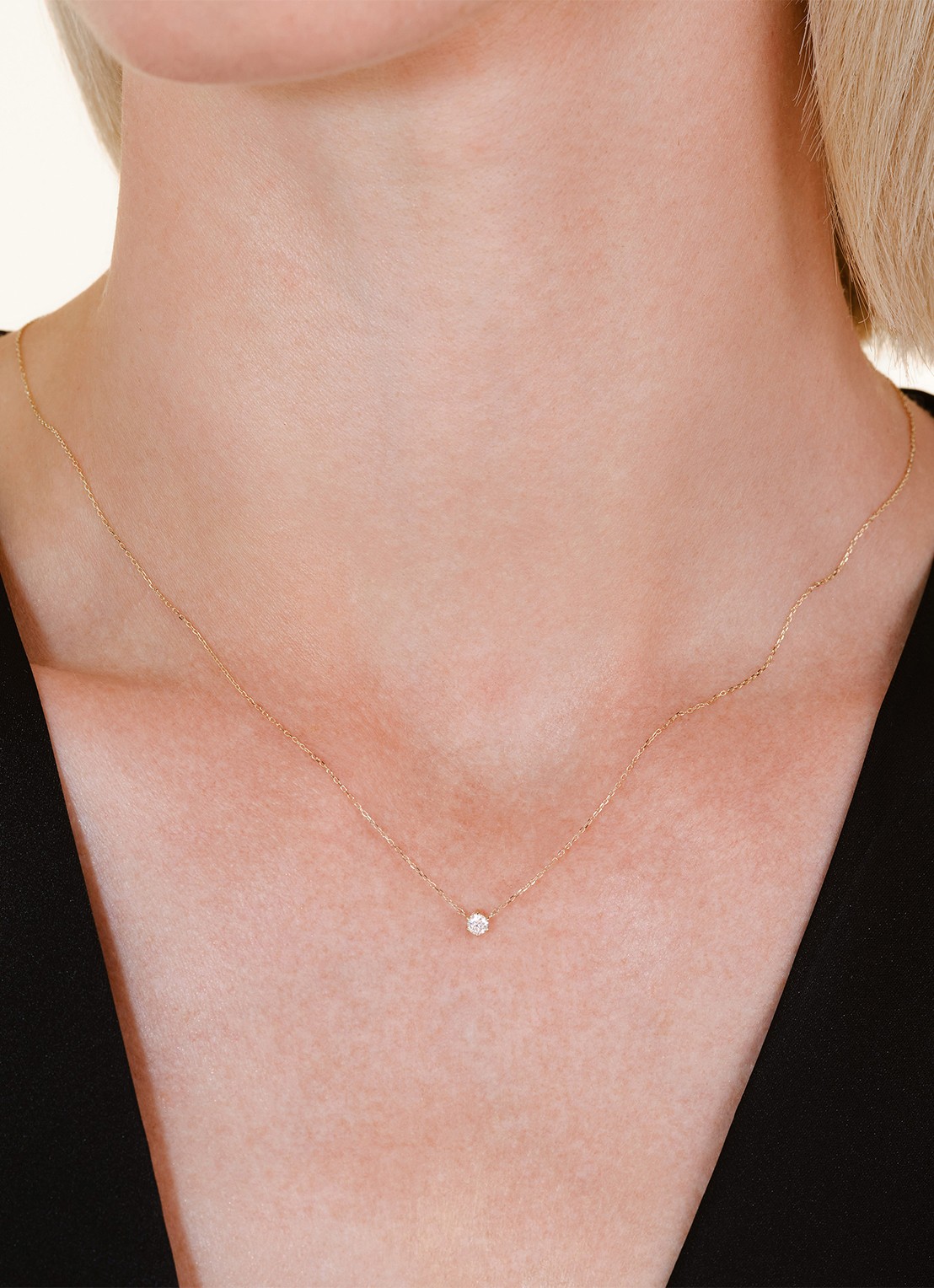 Rosefield Solitaire Prong ketting van 14 karaat geelgoud - voorkant 6 goud
