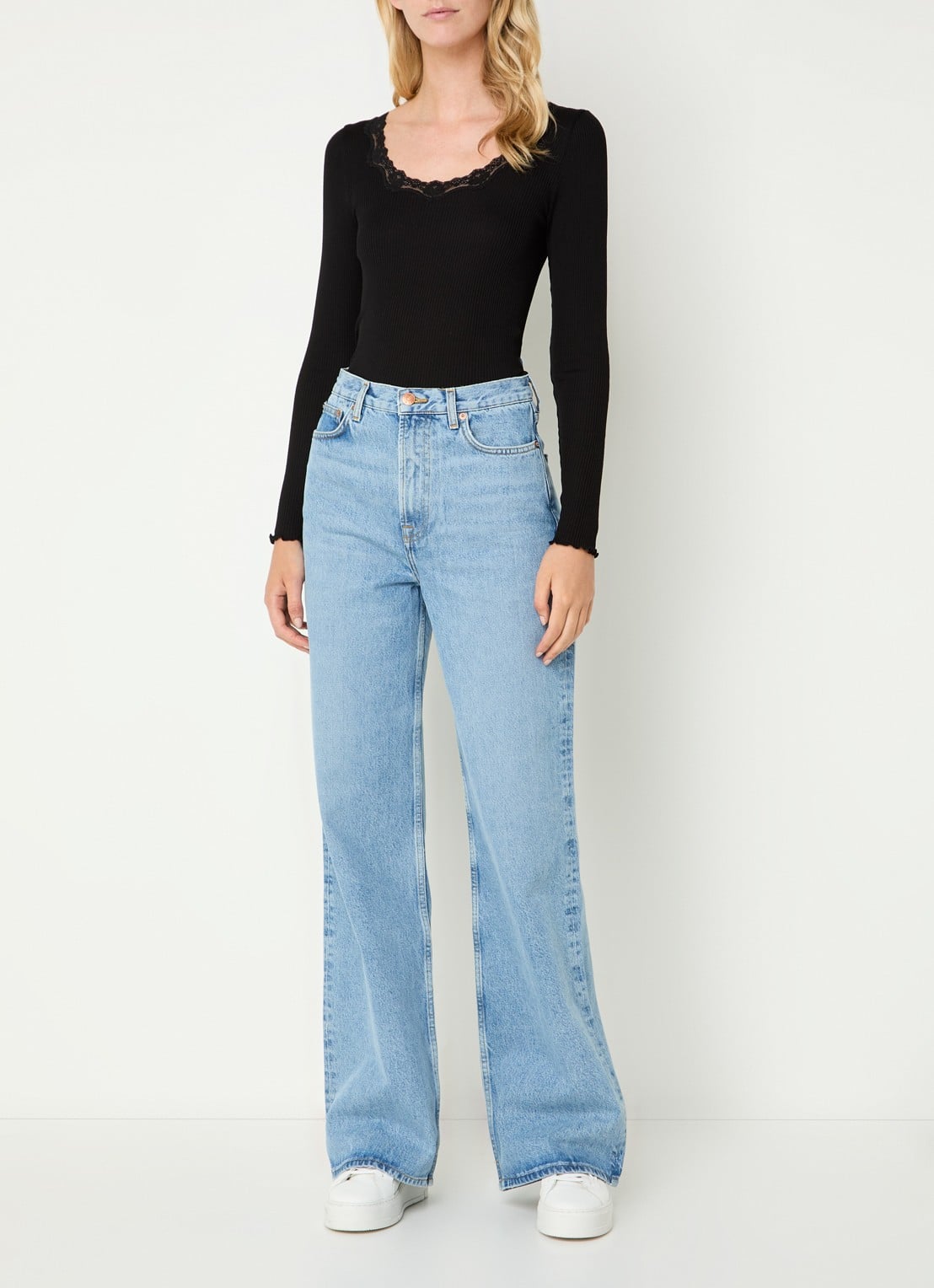 Rosemunde Babette longsleeve in zijdeblend met details van kant - voorkant 3 zwart