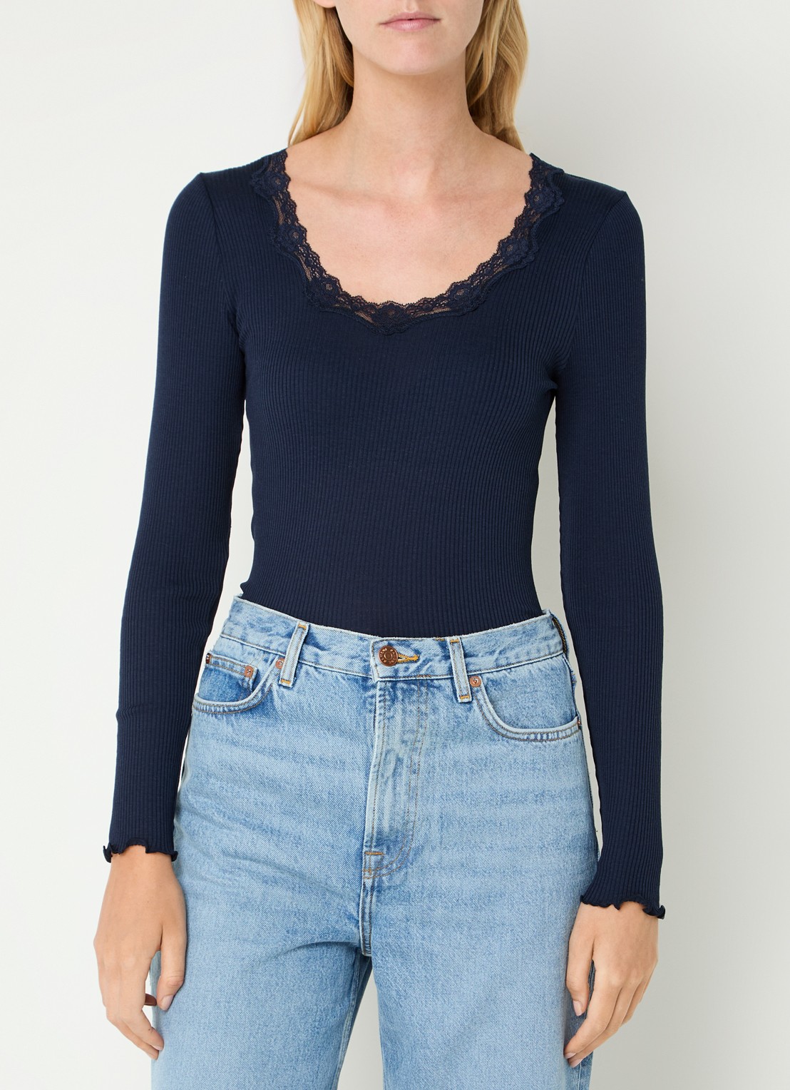 Rosemunde Babette longsleeve in zijdeblend met details van kant - detail 3 donkerblauw