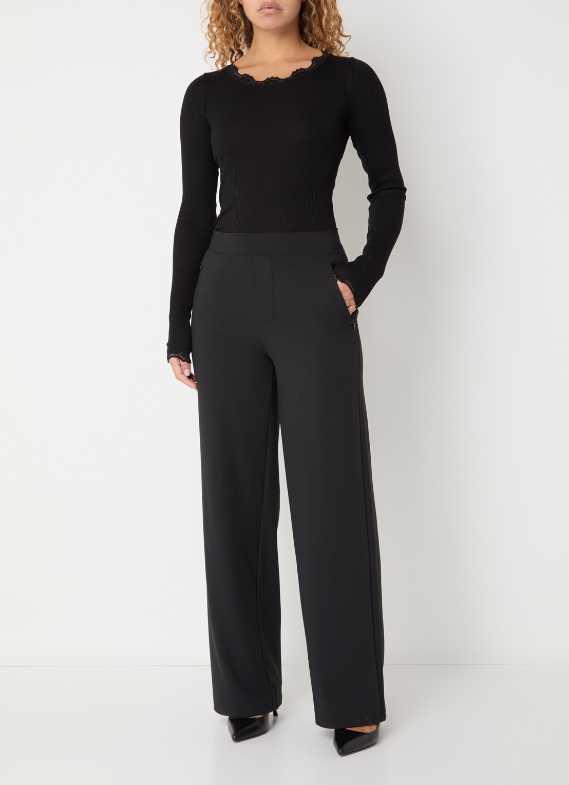 Rosemunde Babette longsleeve in zijdeblend met kant - voorkant 2 zwart