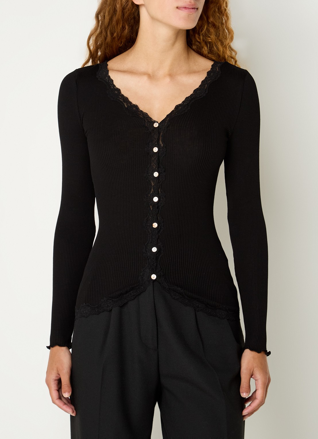 Rosemunde Babette ribgebreid vest in zijdeblend met details van kant - detail 4 zwart