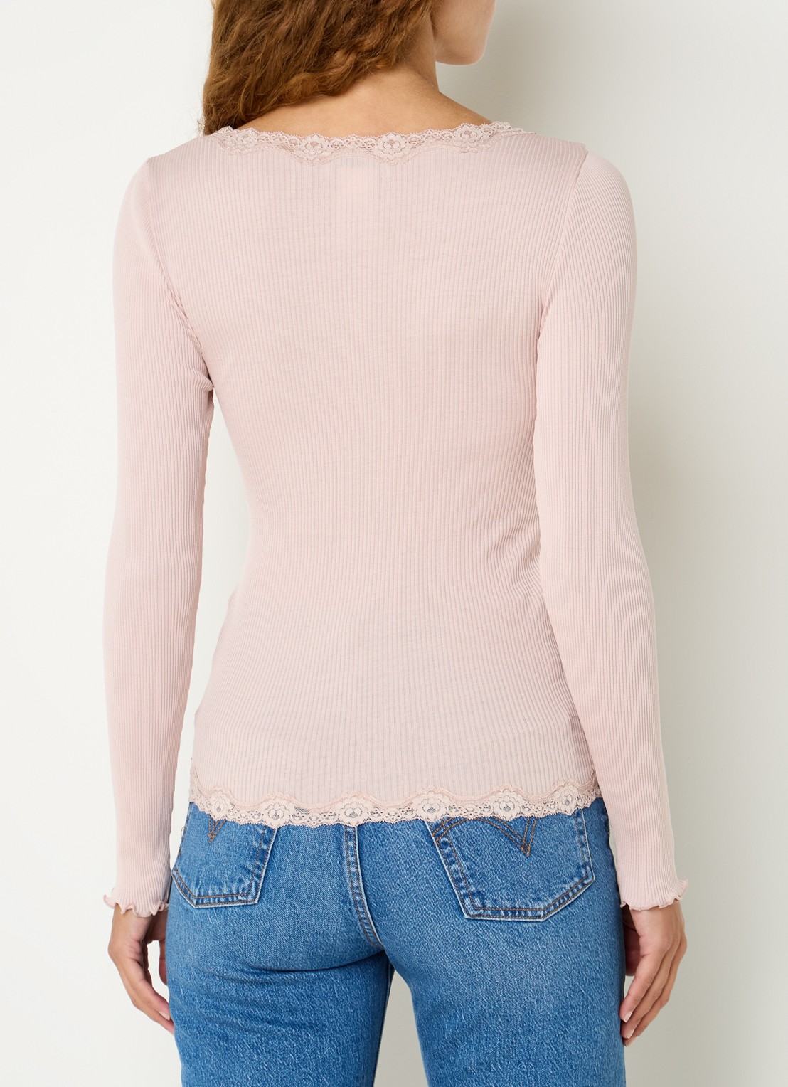 Rosemunde Babette ribgebreid vest in zijdeblend met details van kant - achterkant 3 lichtroze
