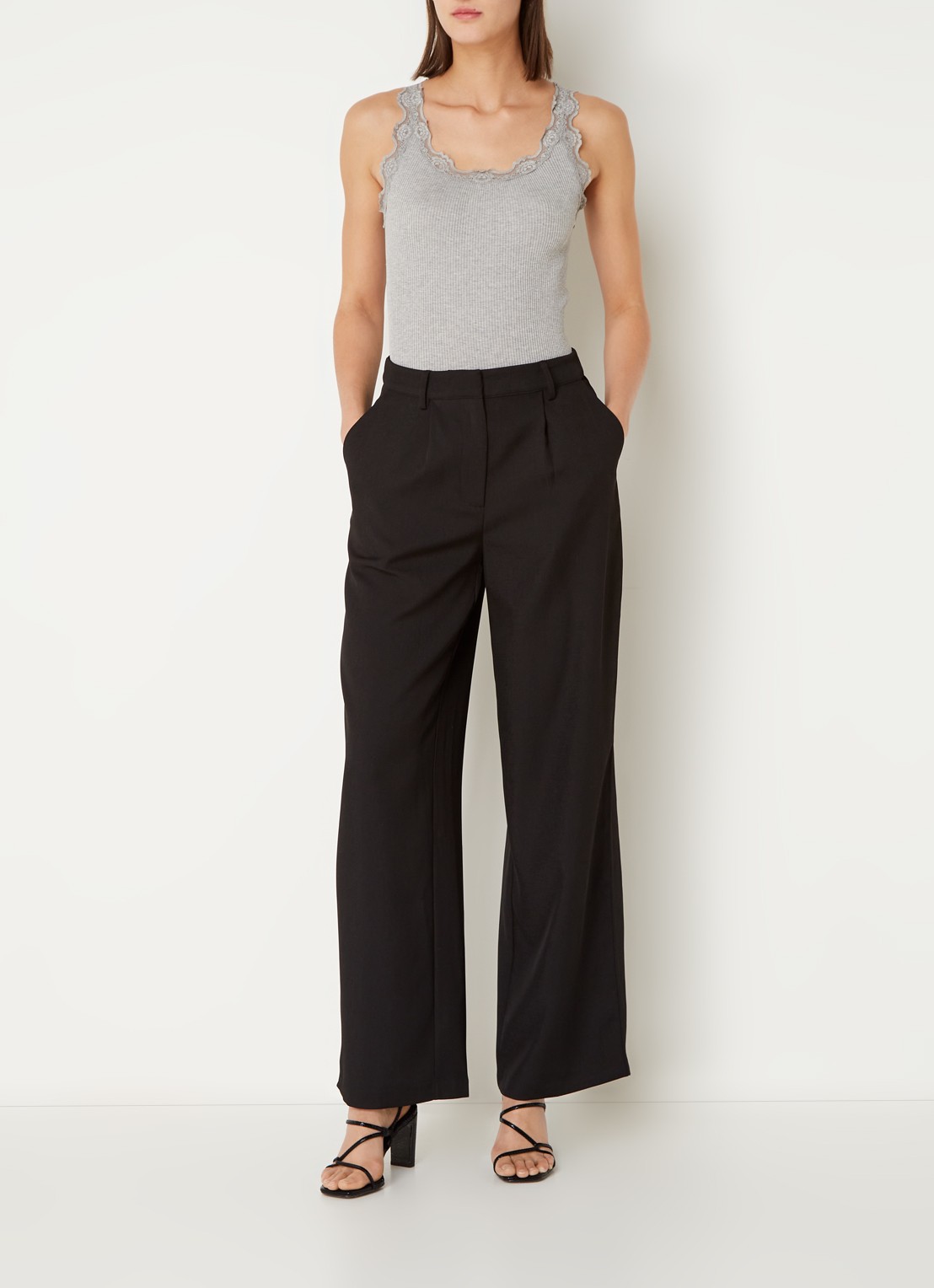 Rosemunde Babette tanktop in zijdeblend met kant - voorkant 2 grijsmele