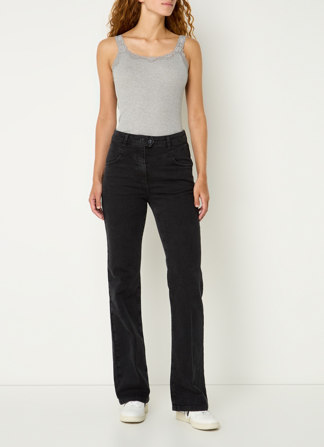 Rosemunde Babette tanktop in zijdeblend met kant - voorkant 2 lichtgrijs