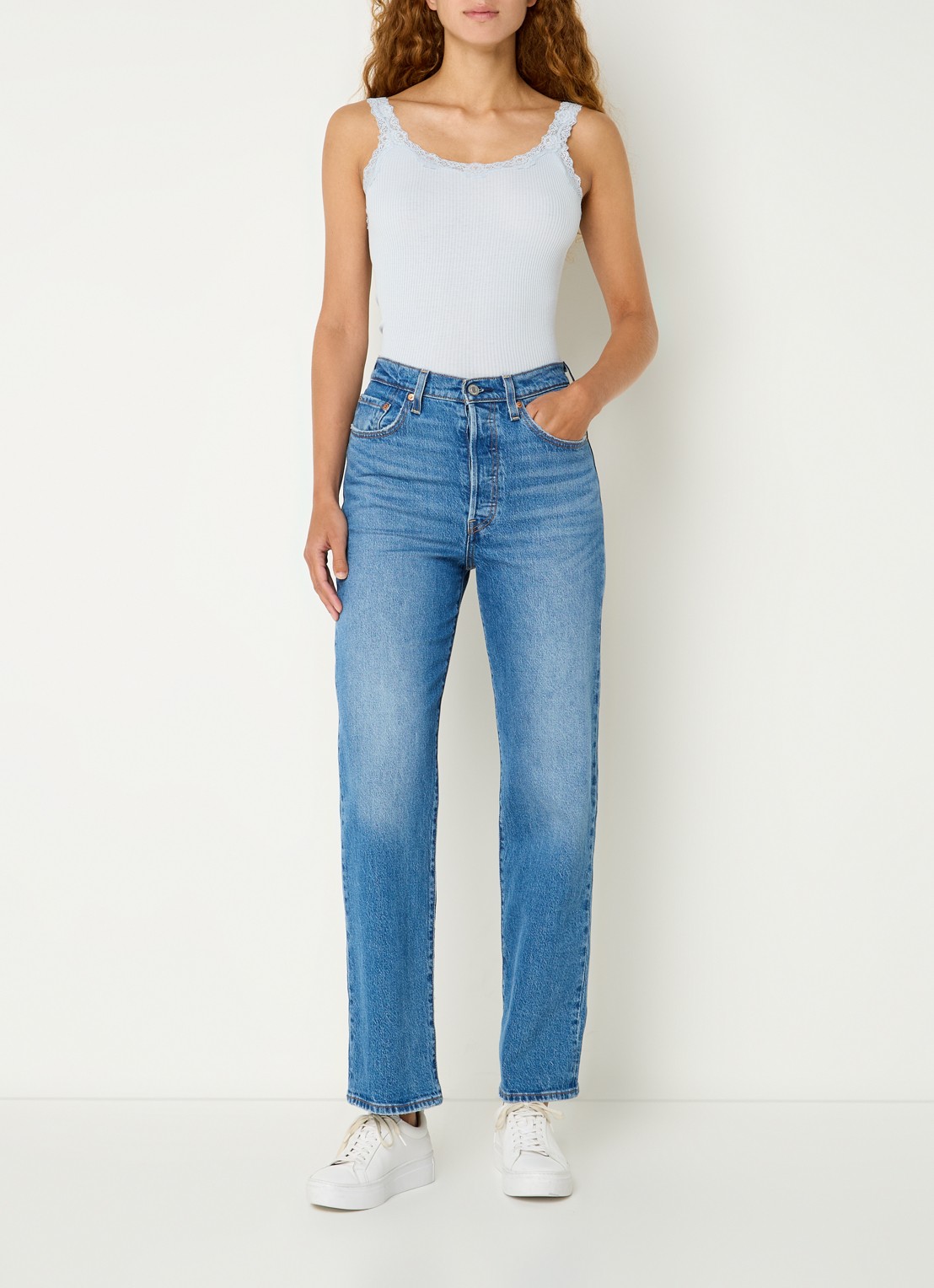 Rosemunde Babette tanktop in zijdeblend met kant - voorkant 4 lichtblauw