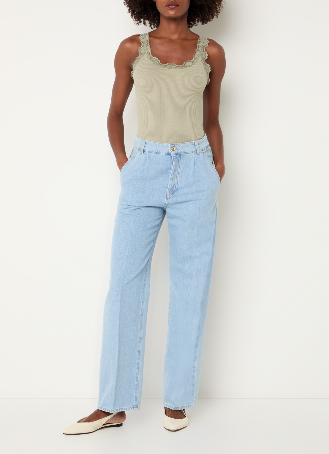 Rosemunde Babette tanktop in zijdeblend met kant - voorkant 2 olijfgroen