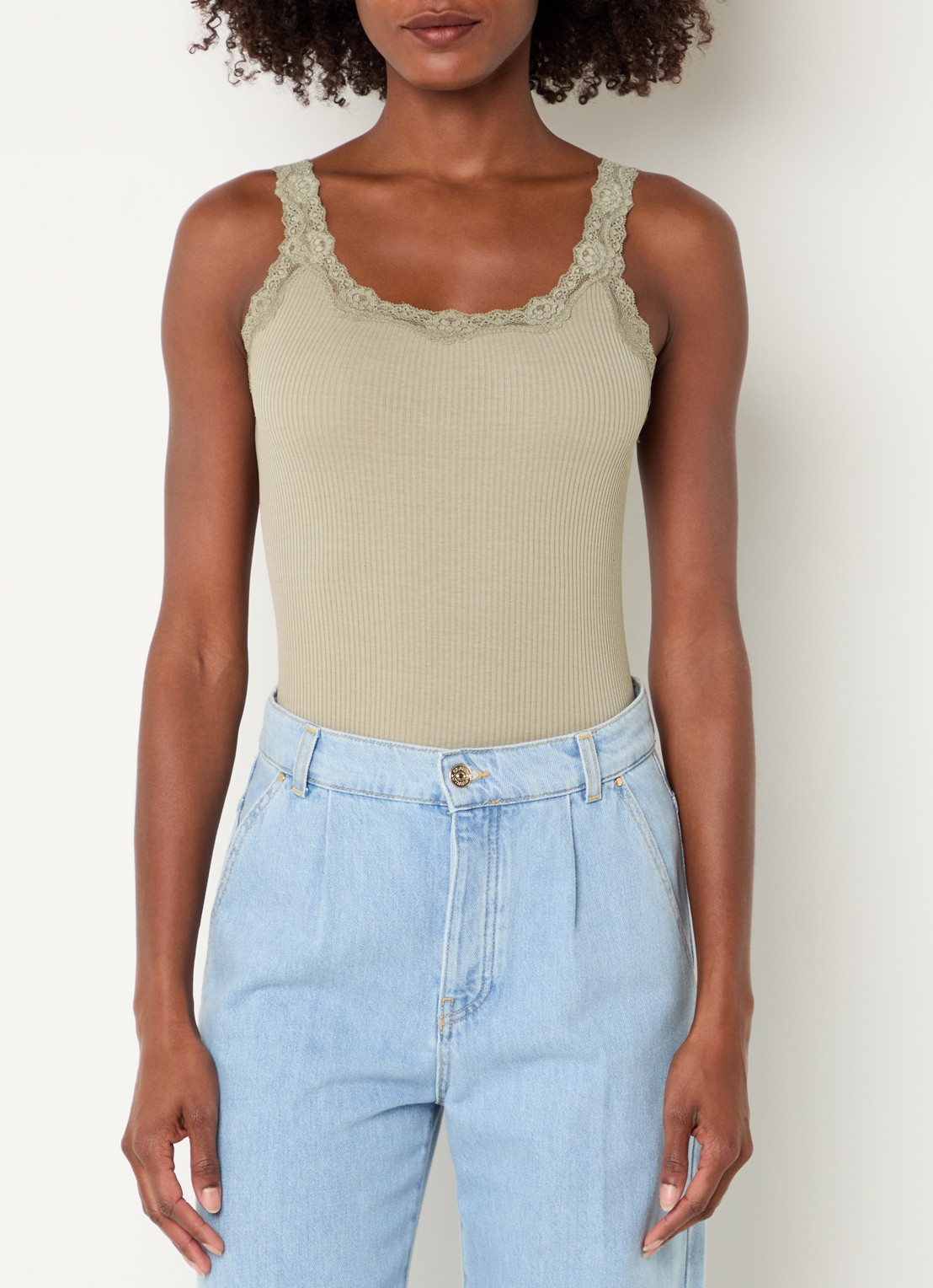 Rosemunde Babette tanktop in zijdeblend met kant - detail 2 olijfgroen