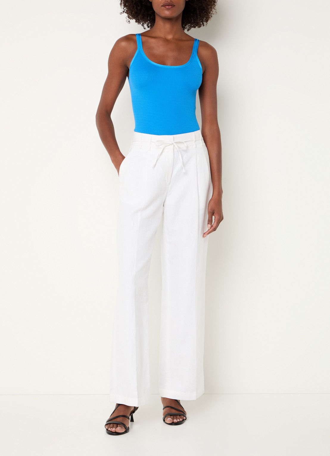 Rosemunde Belle ribgebreide top in zijdeblend met ronde hals - voorkant 2 blauw