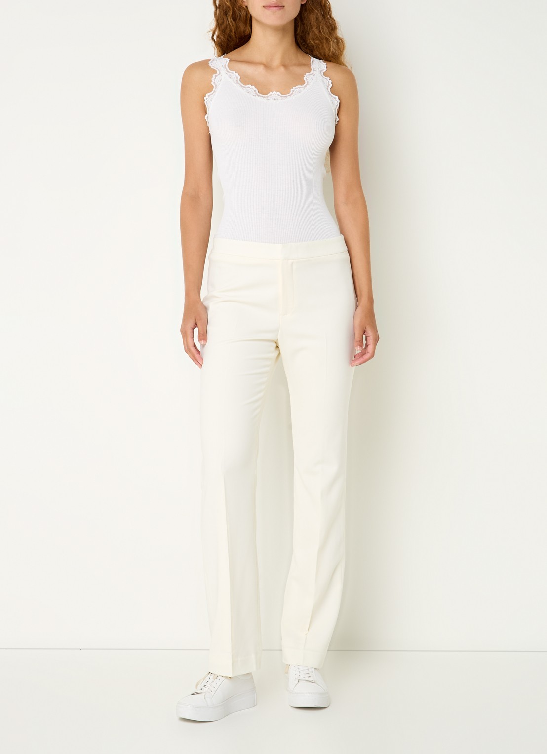 Rosemunde Benita top in zijdeblend met details van kant - voorkant 3 gebroken wit