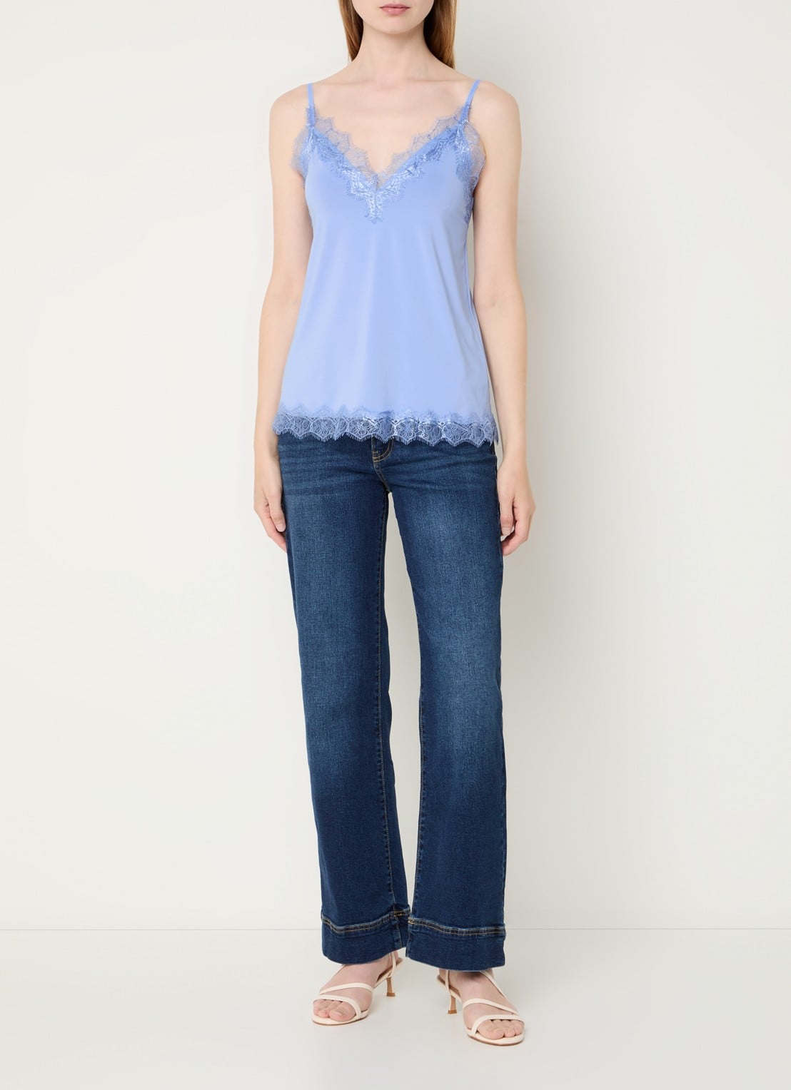 Rosemunde Billie spaghettitop met details van kant - voorkant 4 middenblauw