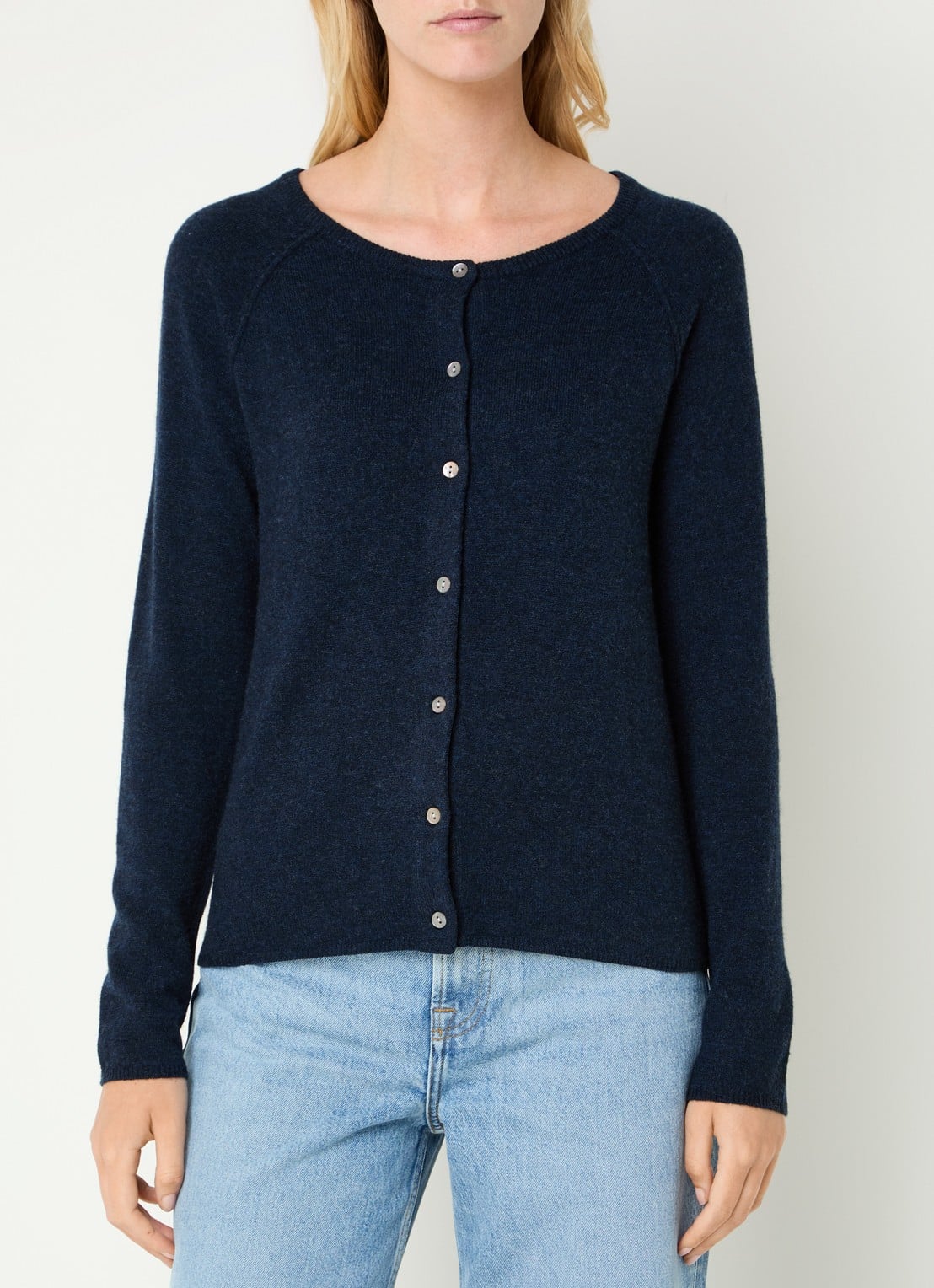 Rosemunde Fijngebreid vest in kasjmierblend  - detail donkerblauw