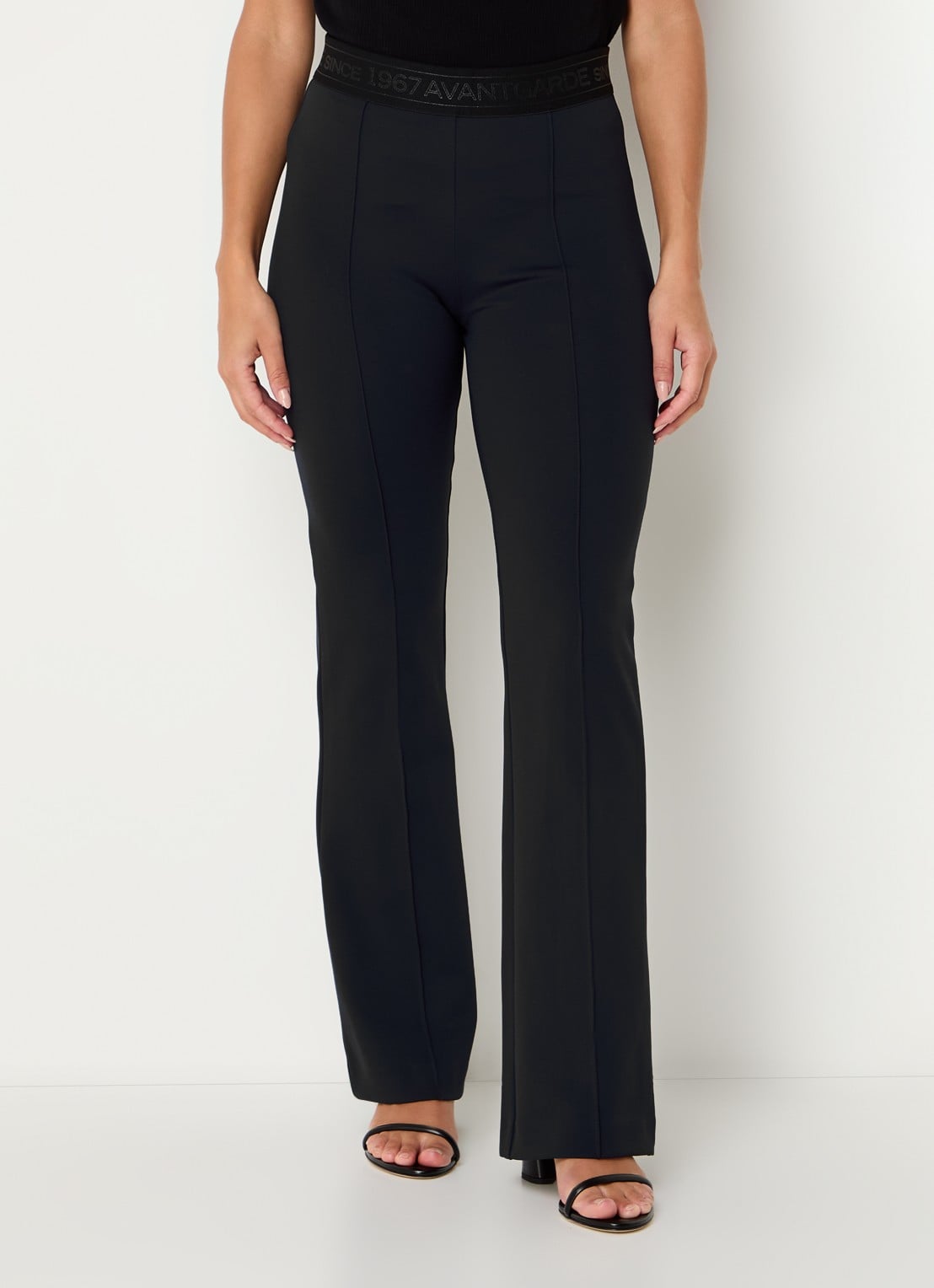 Rosner Studio Alisa high waist flared legging met logoband - detail zwart