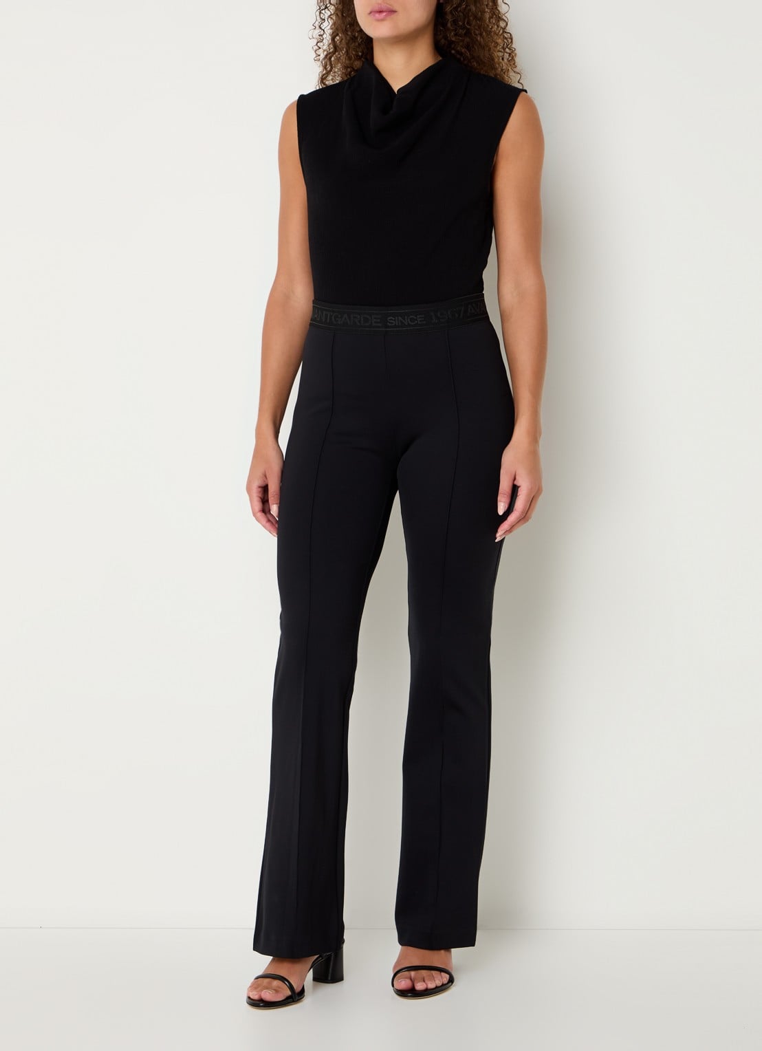 Rosner Studio Alisa high waist flared legging met logoband - voorkant 3 zwart