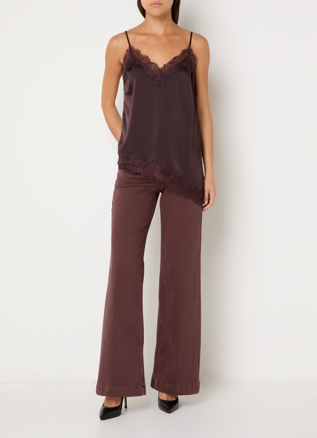Rosner Studio Audrey high waist wide leg jeans met medium wassing - voorkant 2 donkerrood