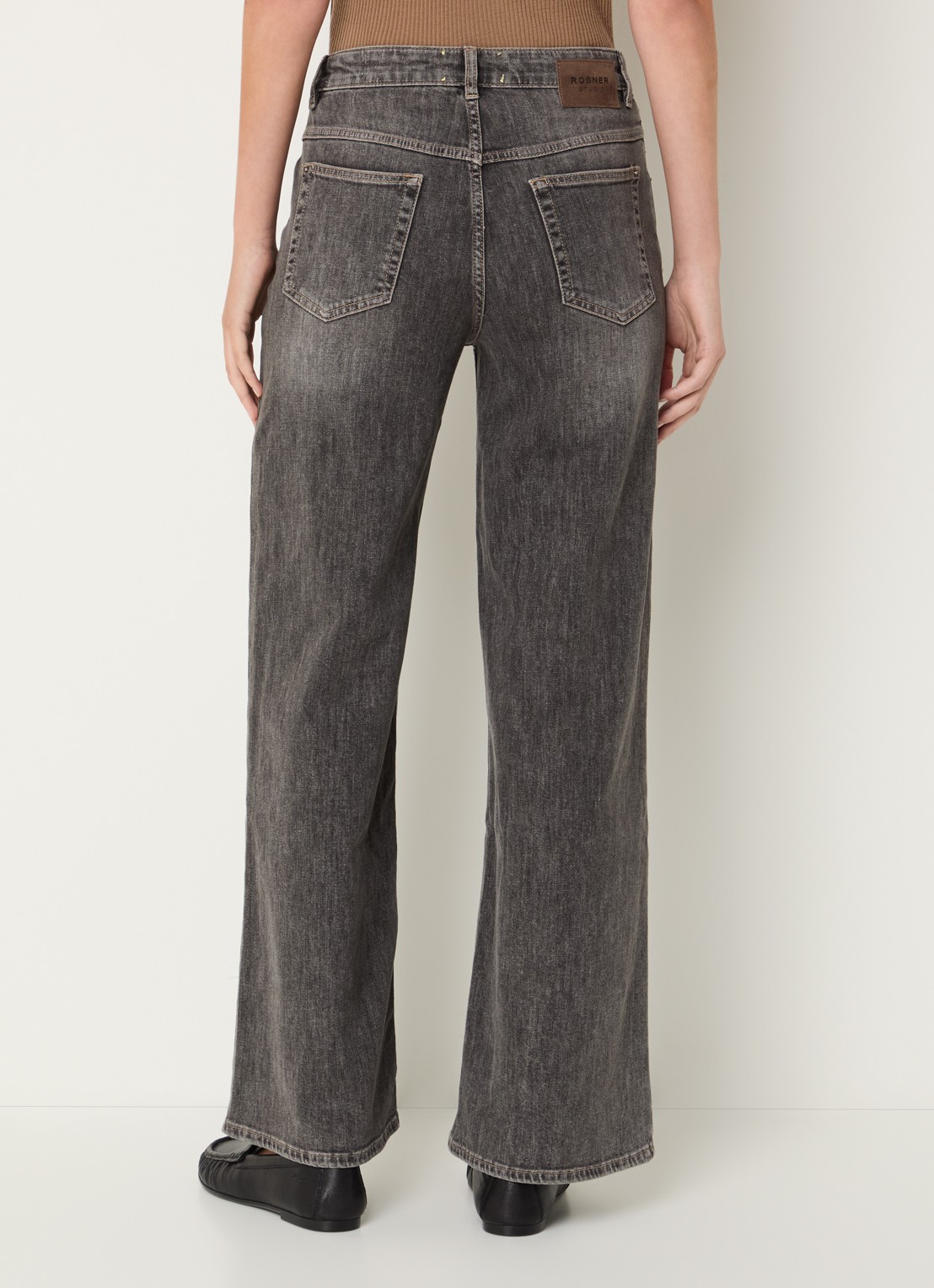 Rosner Studio Audrey mid waist straight leg jeans met gekleurde wassing - achterkant 5 middengrijs