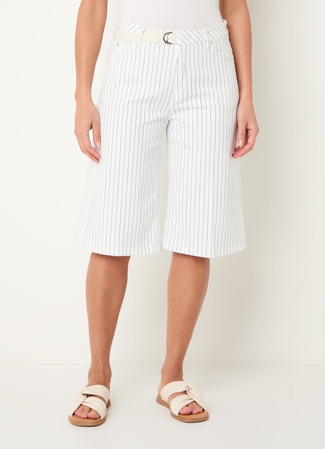 Rosner Studio High waist wide fit korte broek met streepprint - detail 2 wit