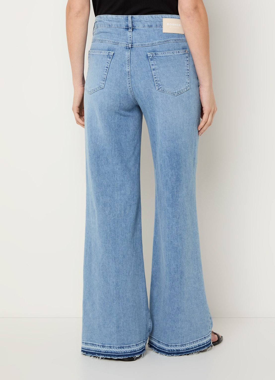 Rosner Studio High waist wide leg jeans met lichte wassing - achterkant indigo