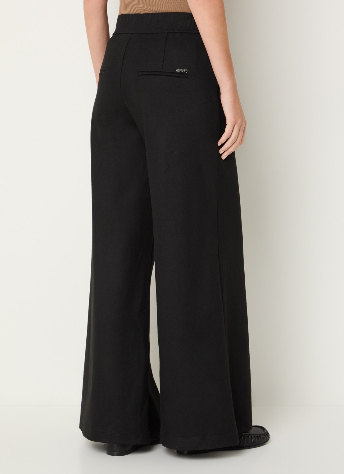 Rosner Studio Mara high waist flared fit palazzo broek met steekzakken - achterkant zwart