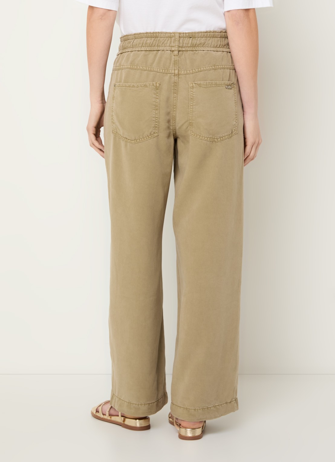 Rosner Studio Mid waist straight fit broek met steekzakken - achterkant 2 khaki