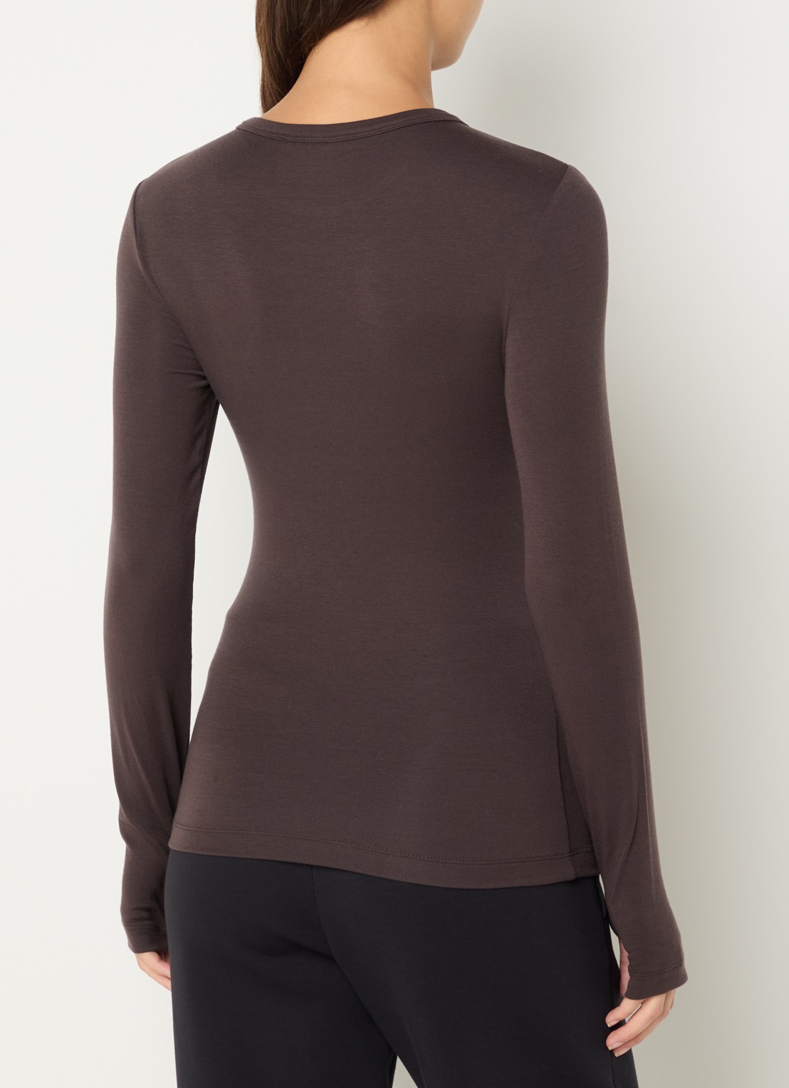 ROUGE EDIT Maple longsleeve met ronde hals - achterkant 3 lichtbruin