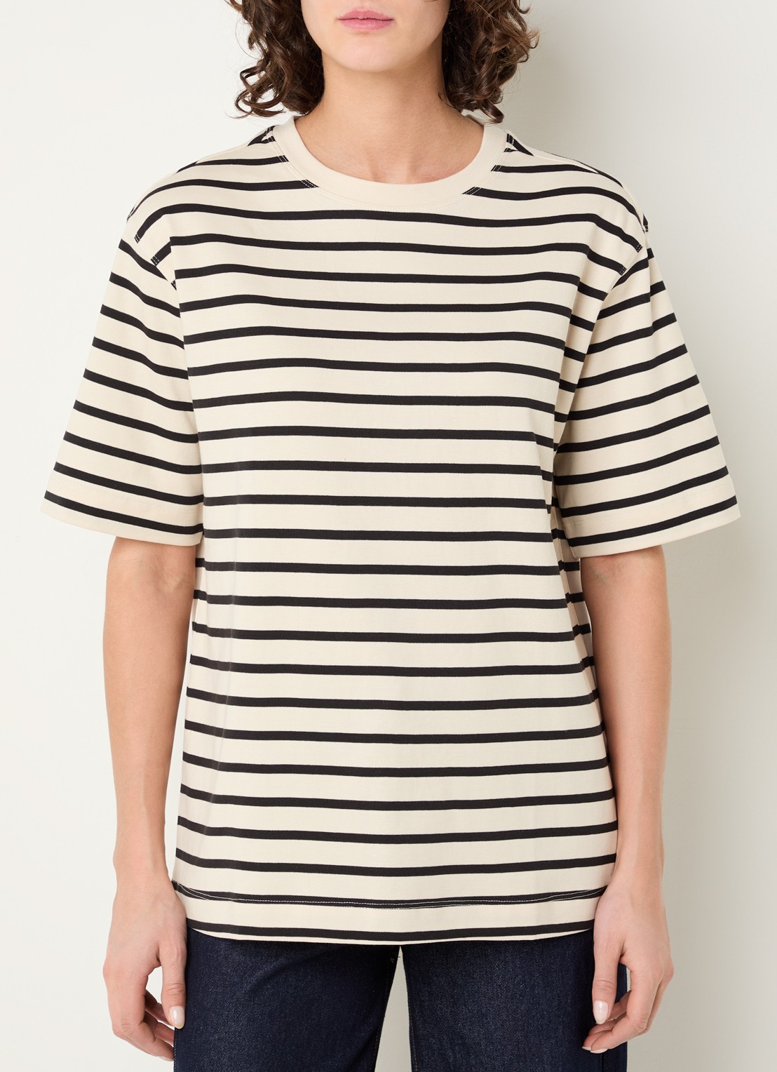 ROUGE EDIT Nima T-shirt met streepprint - detail beige