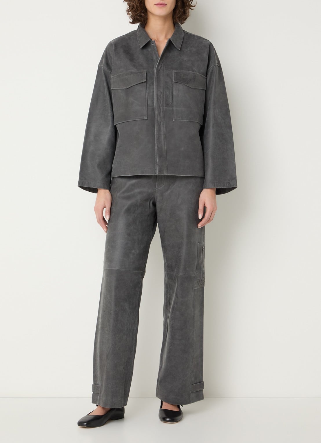 ROUGE EDIT Roubrooklin overshirt van lamsleer - voorkant 3 grijs