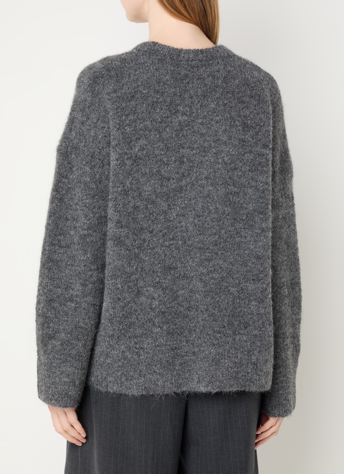 ROUGE EDIT Rouhaven grofgebreide trui in alpaca wolblend - achterkant 4 donkergrijs