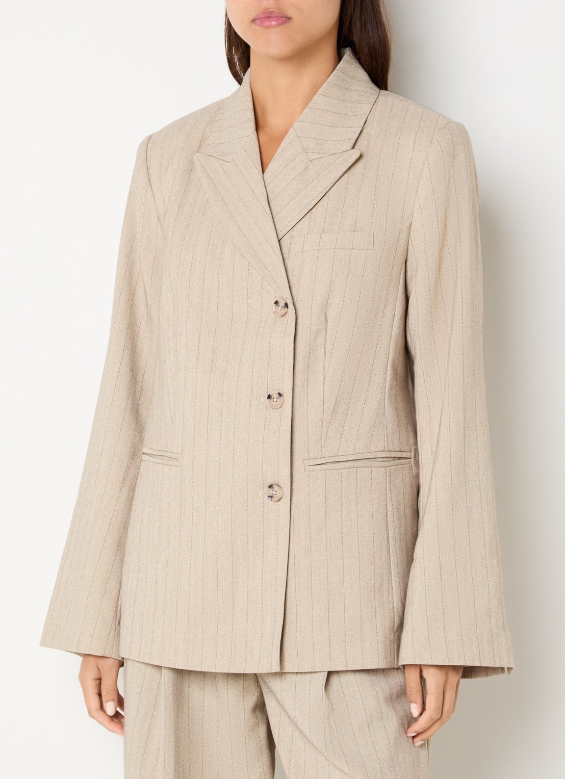 ROUGE EDIT Saga blazer met krijtstreep en steekzakken - detail 4 beige