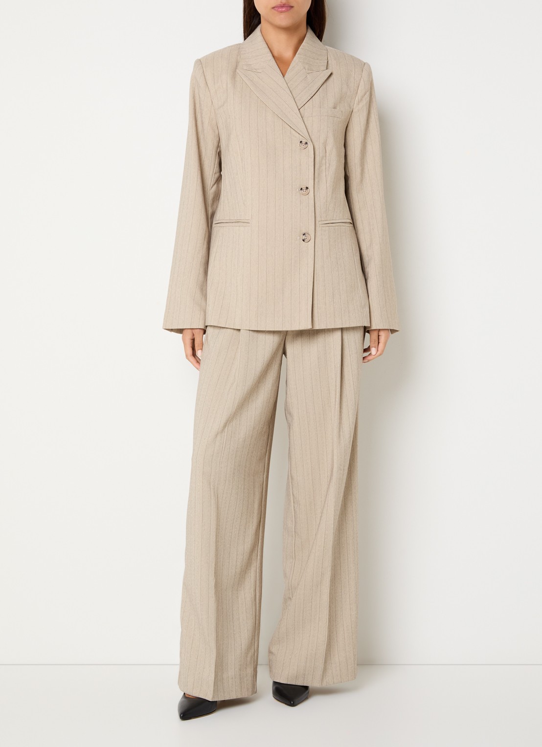 ROUGE EDIT Saga blazer met krijtstreep en steekzakken - voorkant 3 beige