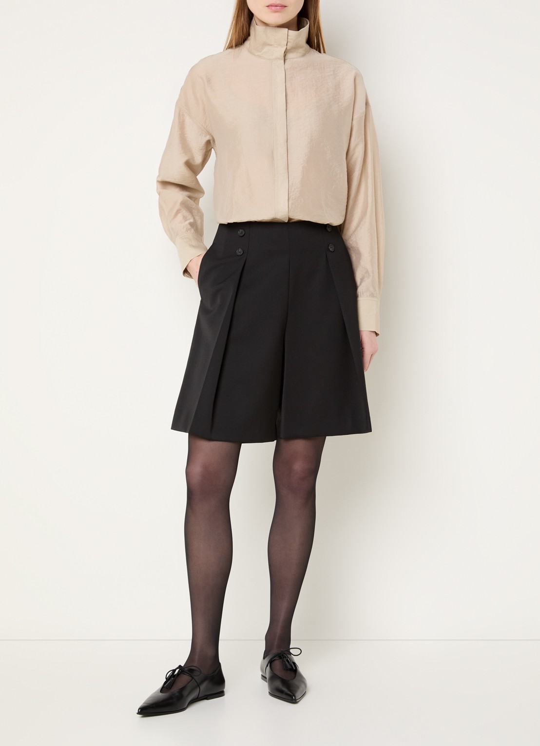 ROUGE EDIT Stina blouse met opstaande kraag - voorkant 3 beige