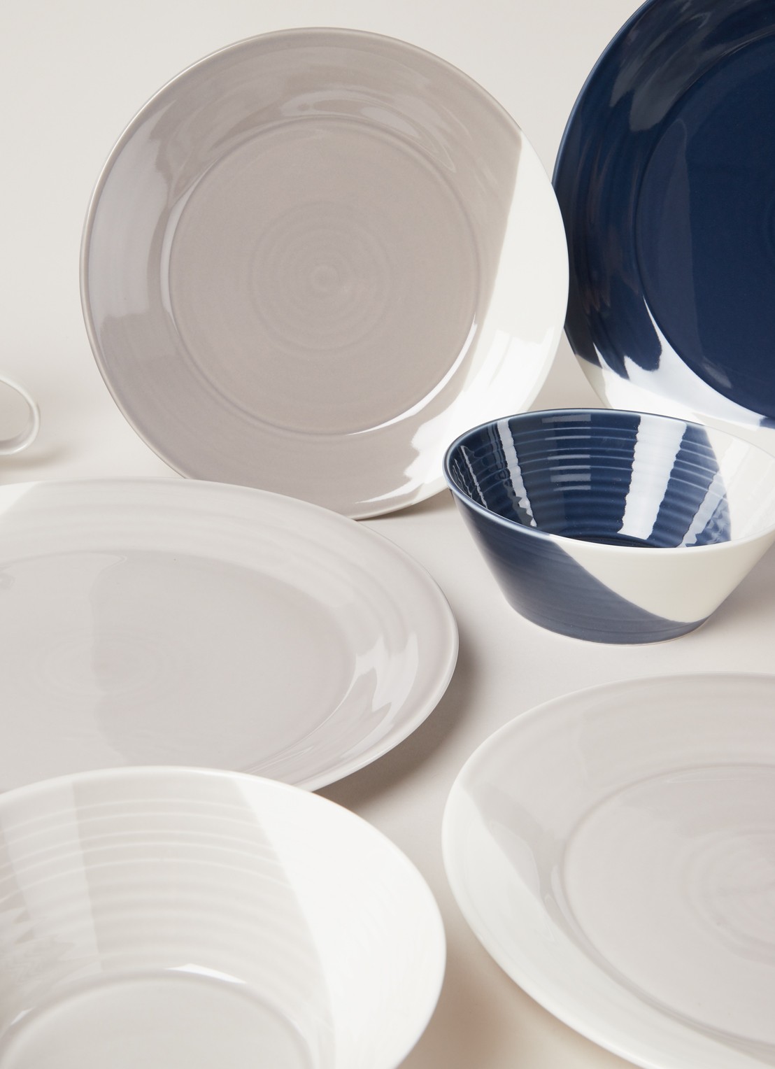 Royal Doulton Bowls of Plenty serviesset 16-delig - detail multicolor
