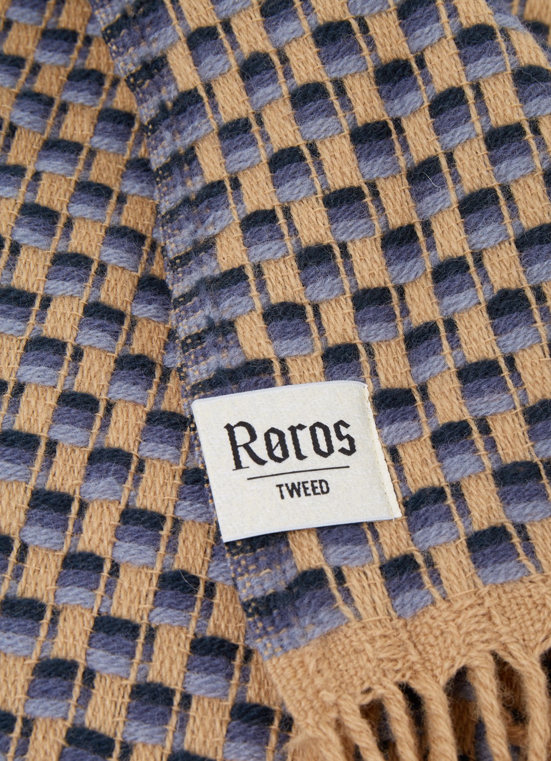Røros Tweed Isak plaid van wol 150 x 210 cm - detail staalblauw
