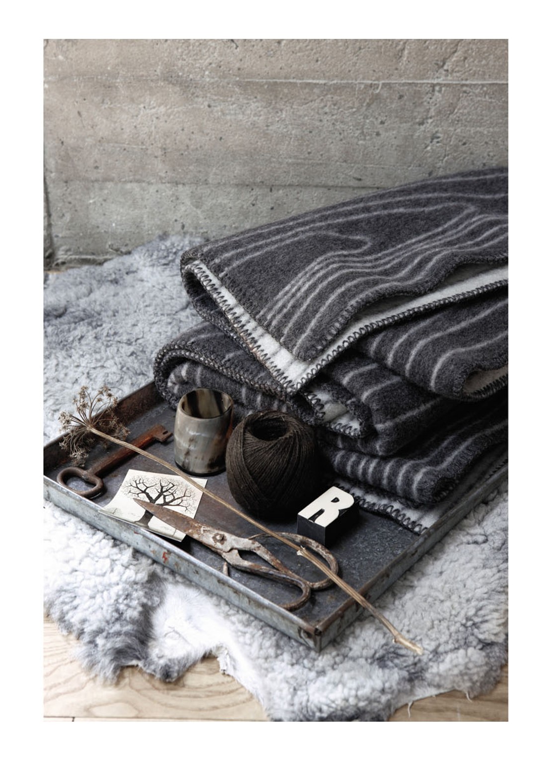 Røros Tweed Skog plaid van wol 135 x 200 cm - voorkant 5 grijs