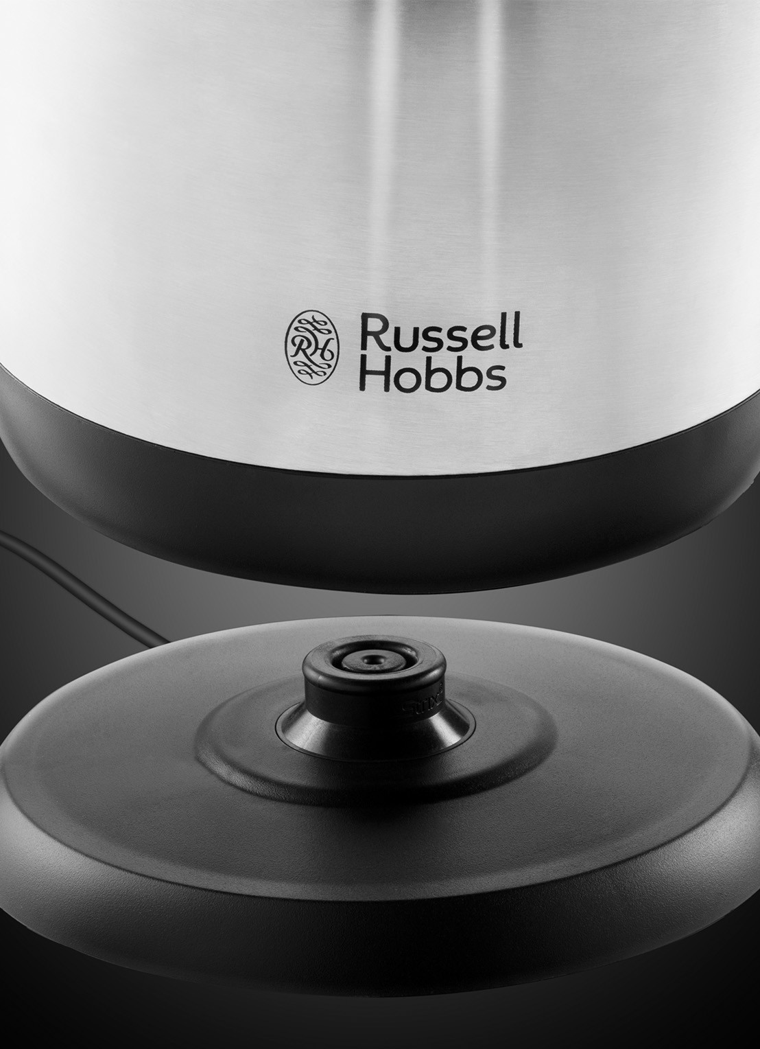 Russell Hobbs Adventure Brushed waterkoker 1,7 liter 23912-70 - detail 2 zilver