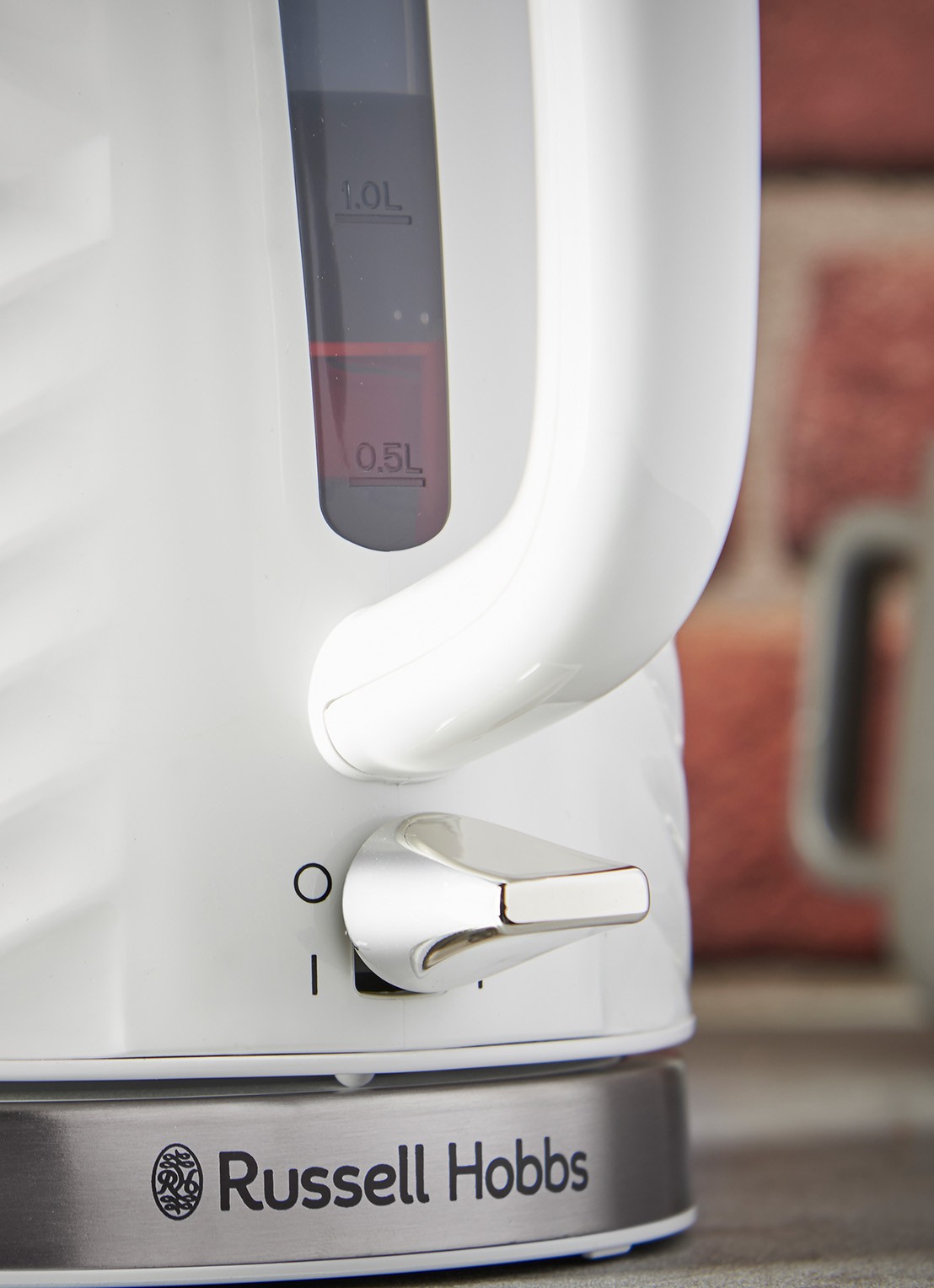 Russell Hobbs Groove waterkoker 1,7 liter 26381-70 - detail wit