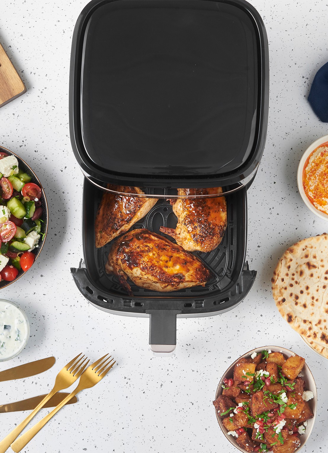 Russell Hobbs Satisfry airfryer 4,3 liter 27610-56 - achterkant 3 zwart
