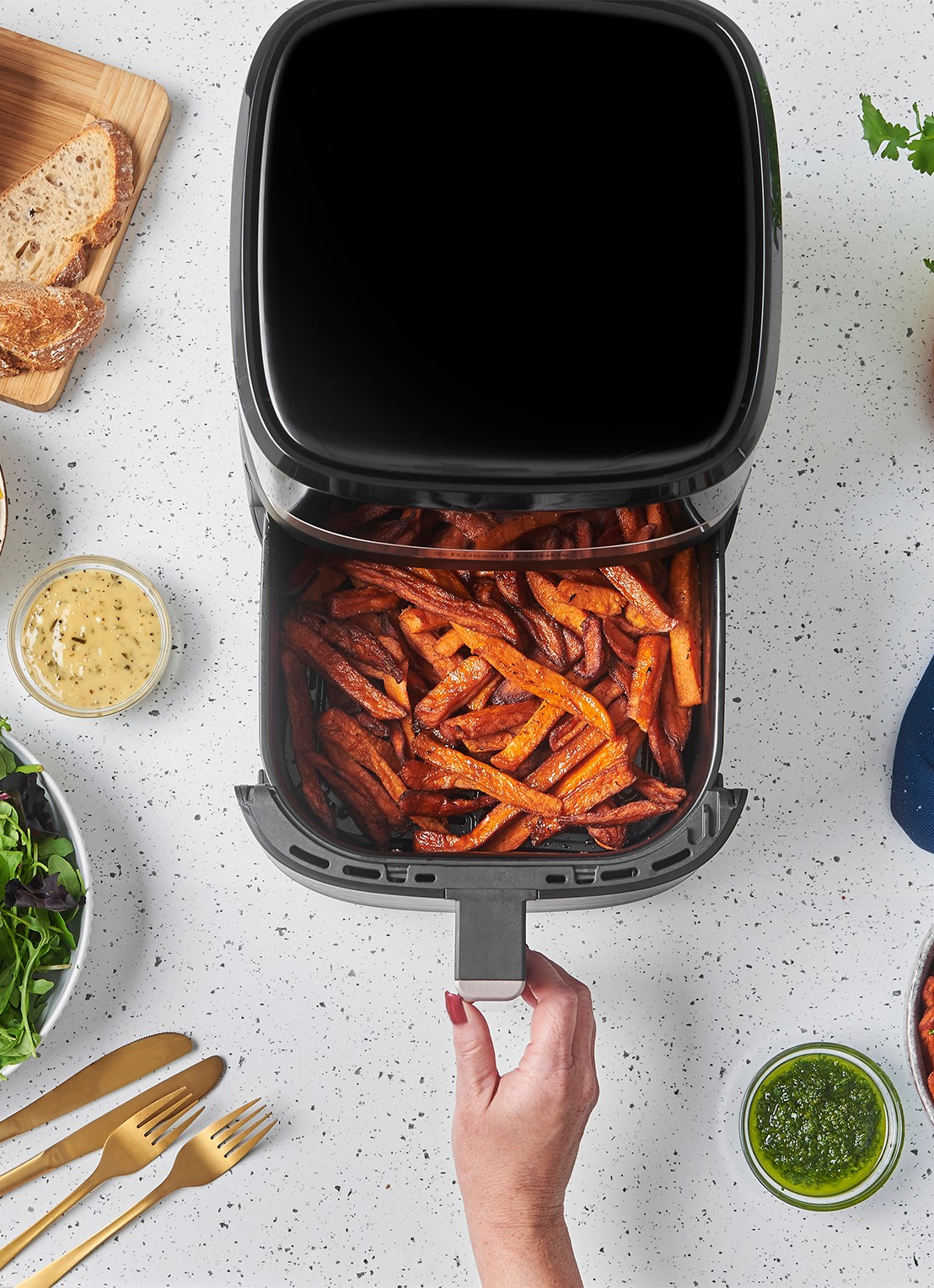 Russell Hobbs Satisfry airfryer 5,5 liter 27620-56 - achterkant zwart