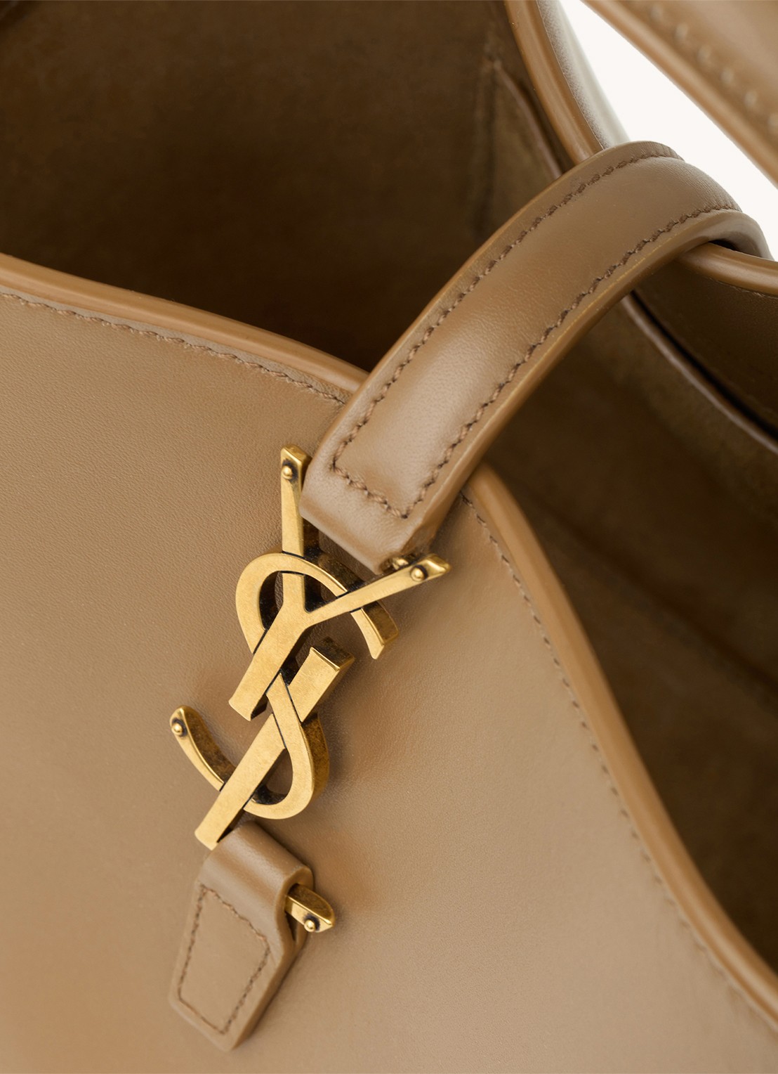 Saint Laurent Le 37 Small handtas van kalfsleer - detail 4 bruin