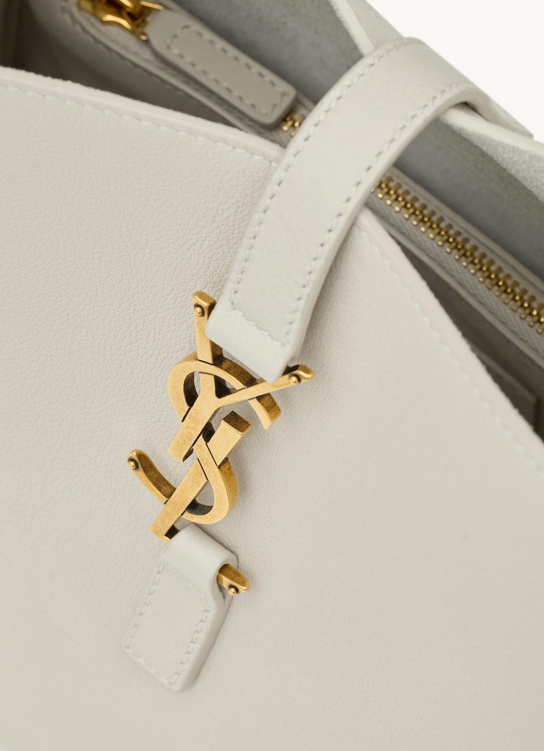 Saint Laurent Le 5 À 7 Small schoudertas van lamsleer - detail 4 gebroken wit