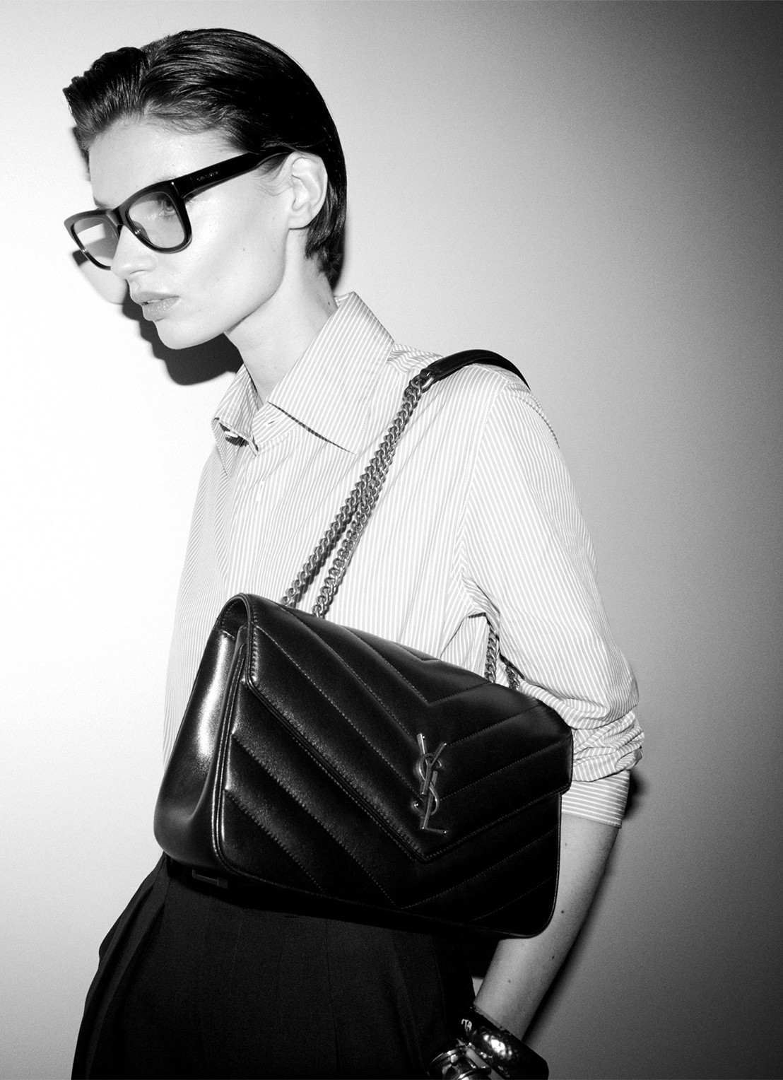 Saint Laurent Loulou Medium schoudertas van lamsleer - detail 3 roestbruin