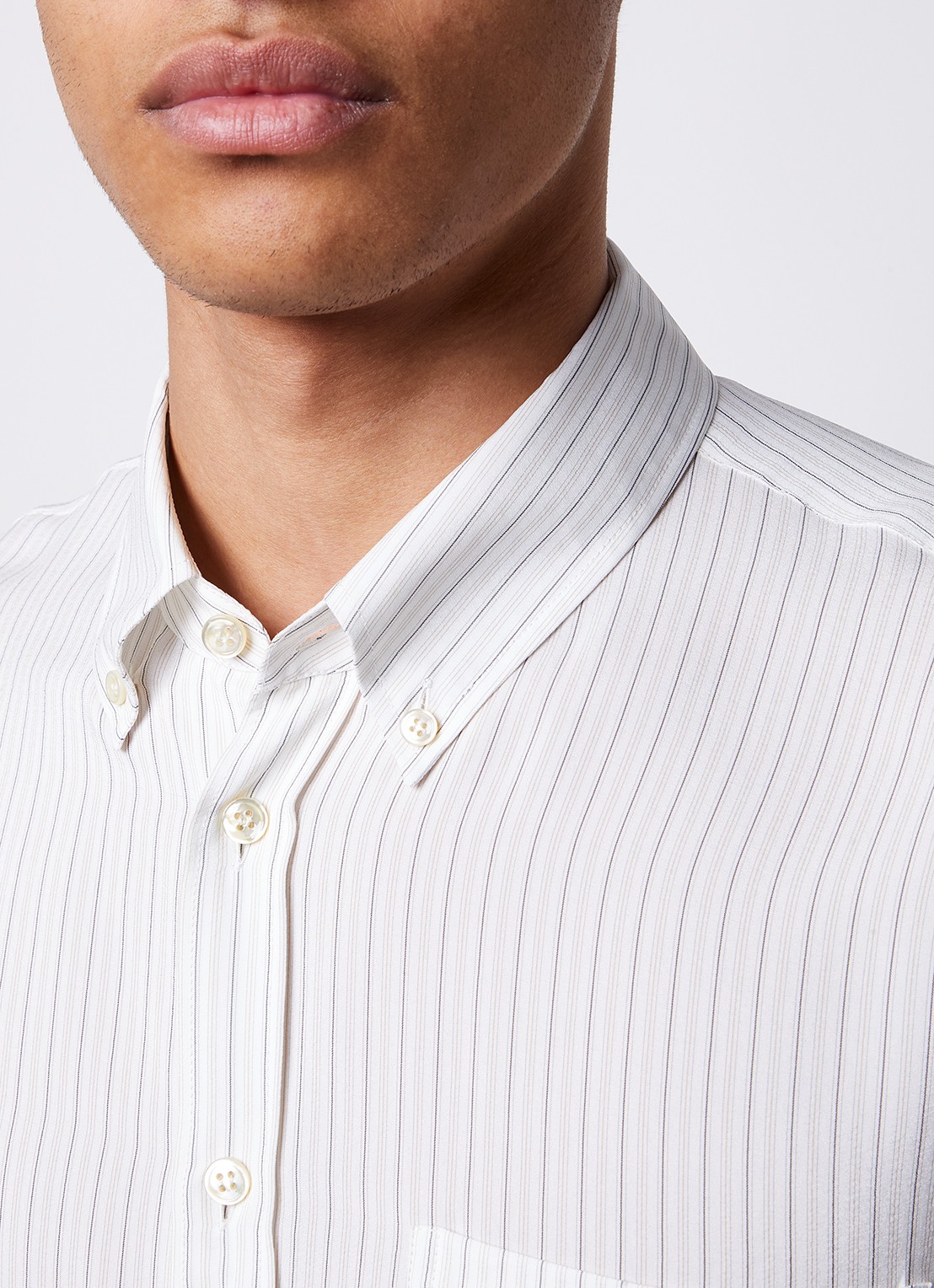 Saint Laurent Regular fit overhemd van zijde met streepprint en borstzak - detail 3 creme