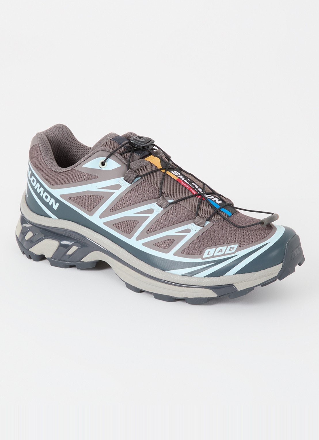 Salomon XT-6 sneaker met mesh details - voorkant bruin