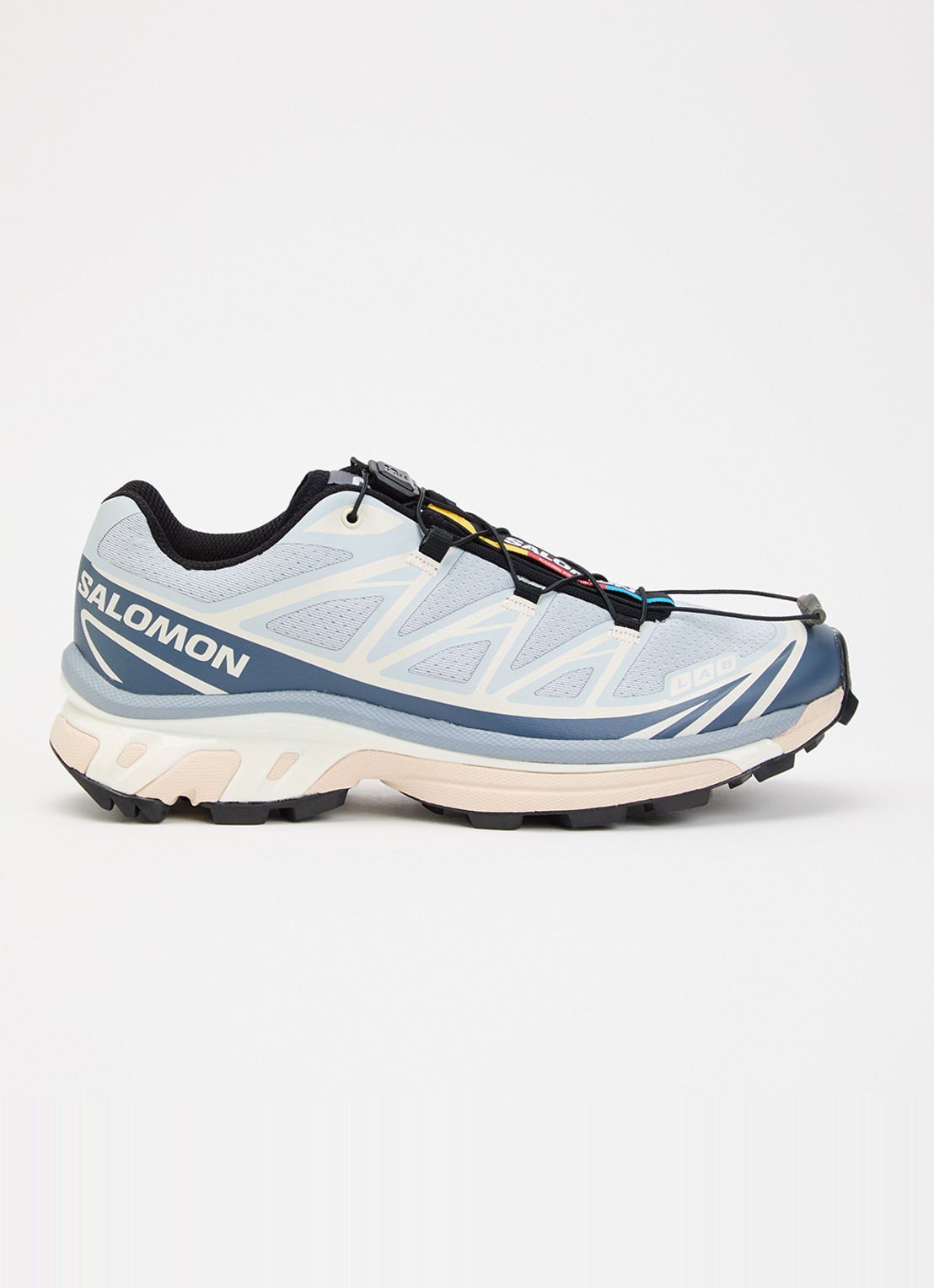 Salomon XT-6 sneaker met mesh details - voorkant 5 lichtblauw