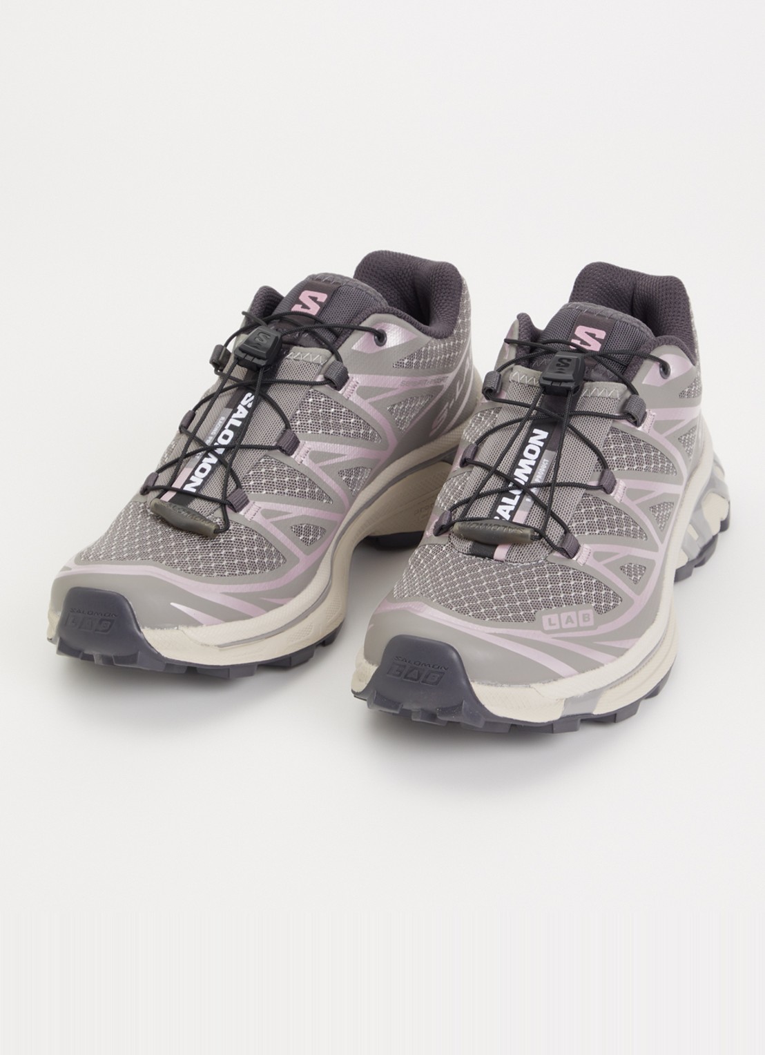 Salomon XT-6 Steel Streets sneaker met mesh en metallic details - detail middengrijs